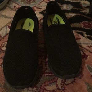 Boys sketcher slip ons